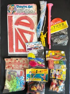 9 Vintage Toys