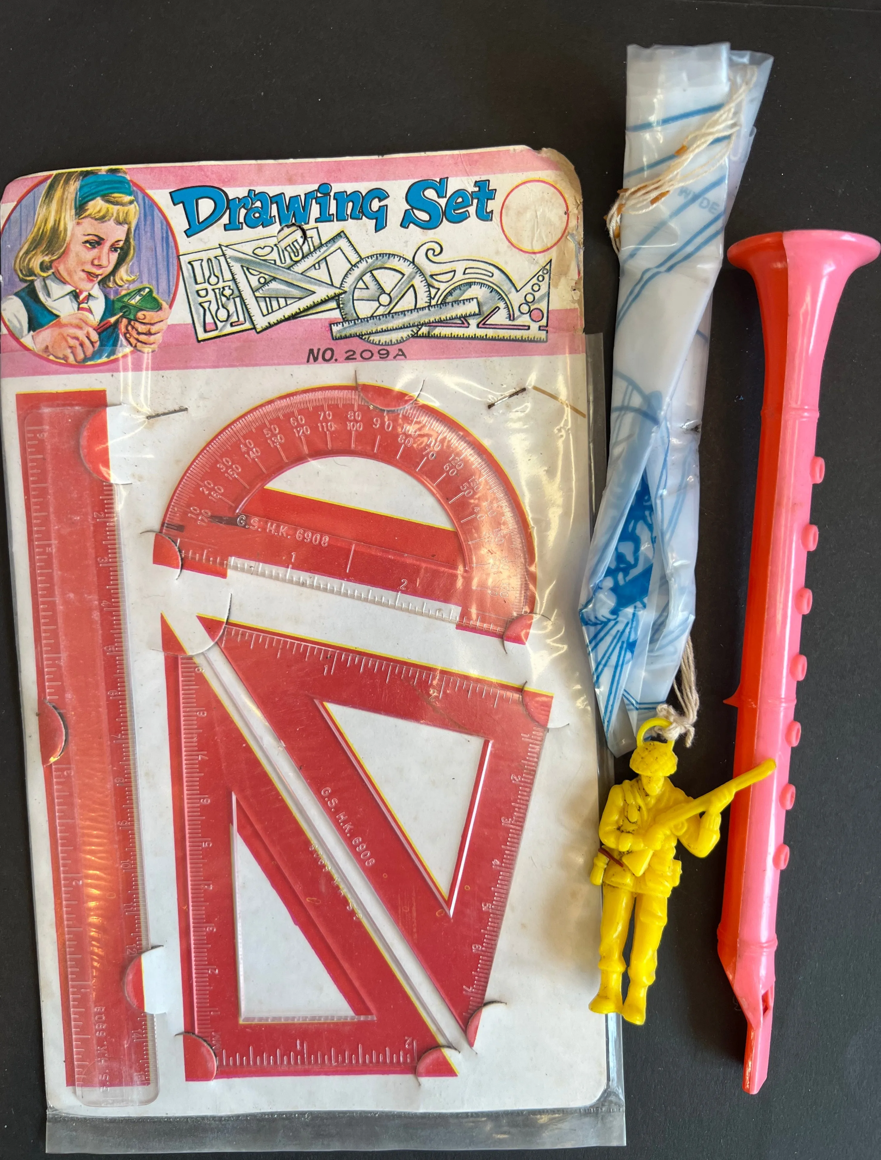 9 Vintage Toys