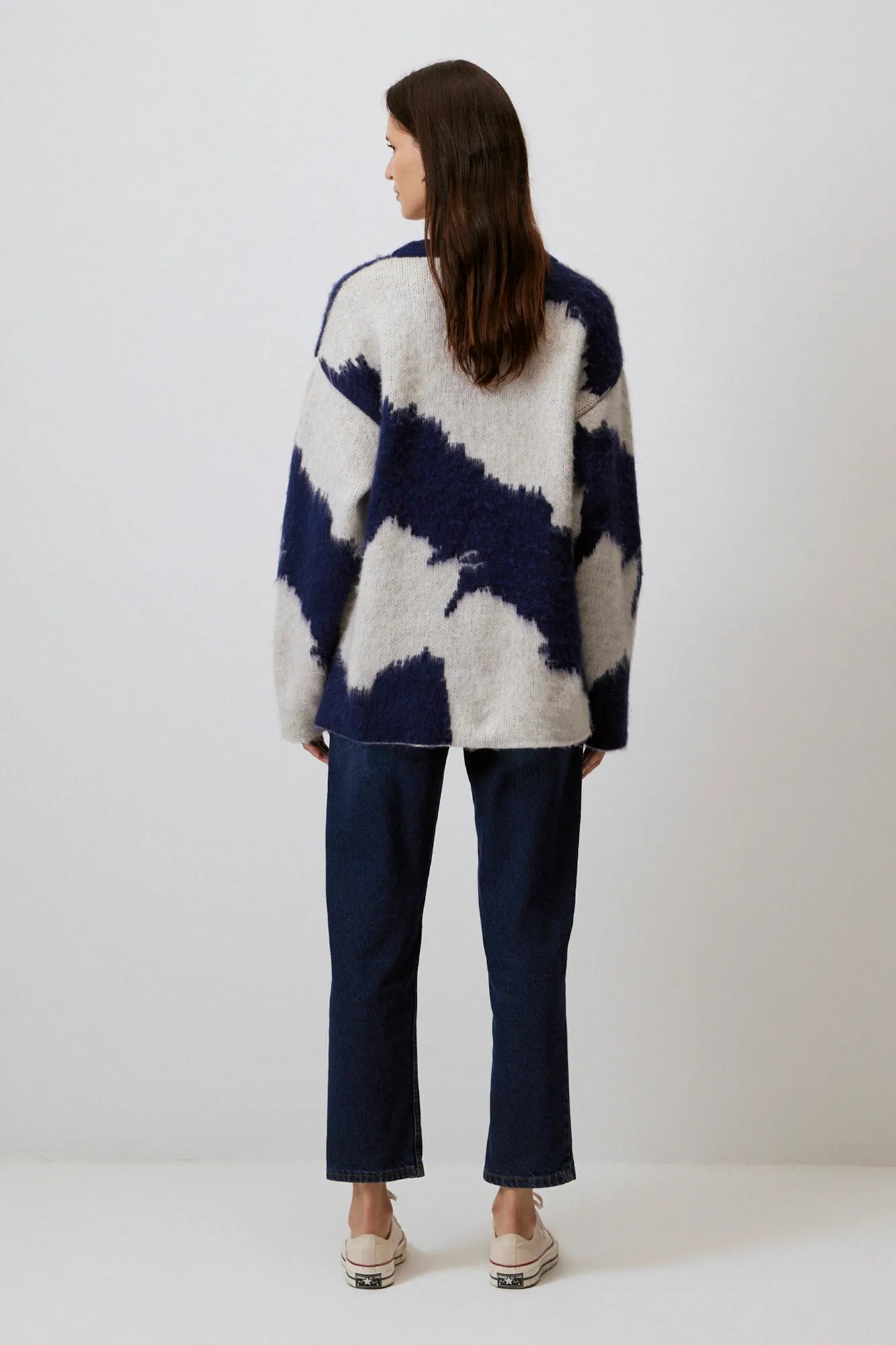 ABSTRACT PATTERNED KNIT SWEATER