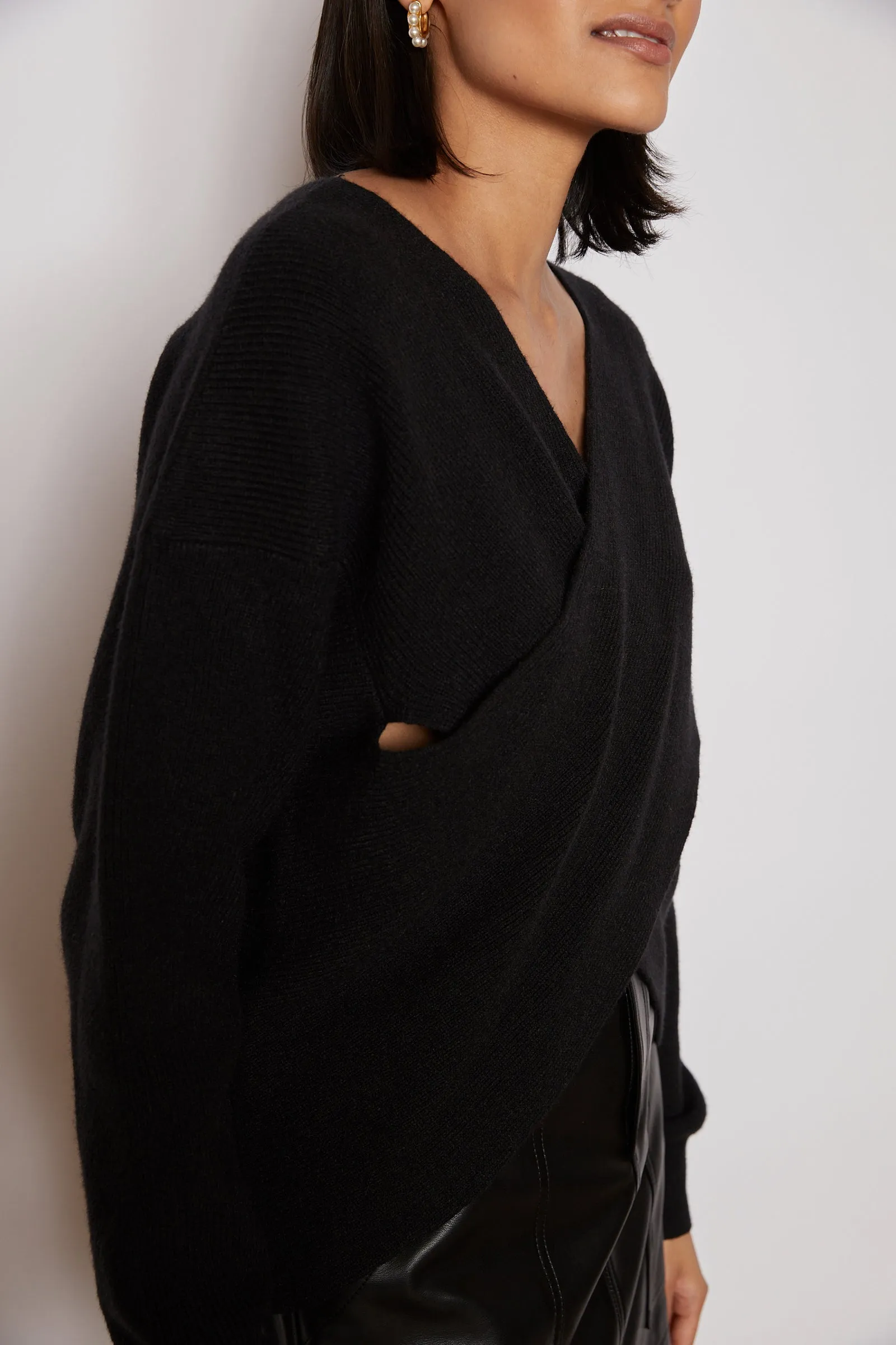 ANITA JUMPER BLACK