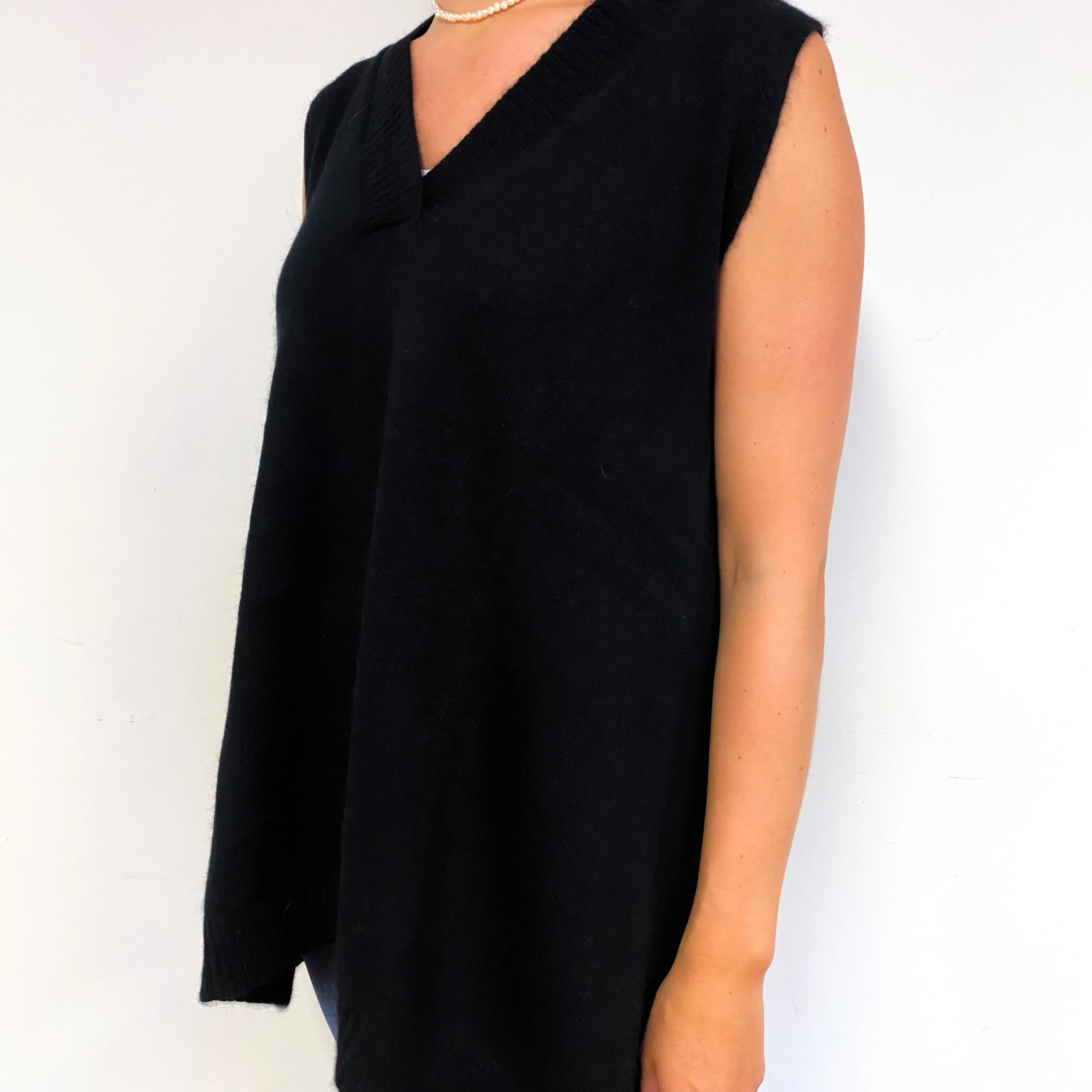 Black Cashmere Sleeveless V-Neck Tunic Small