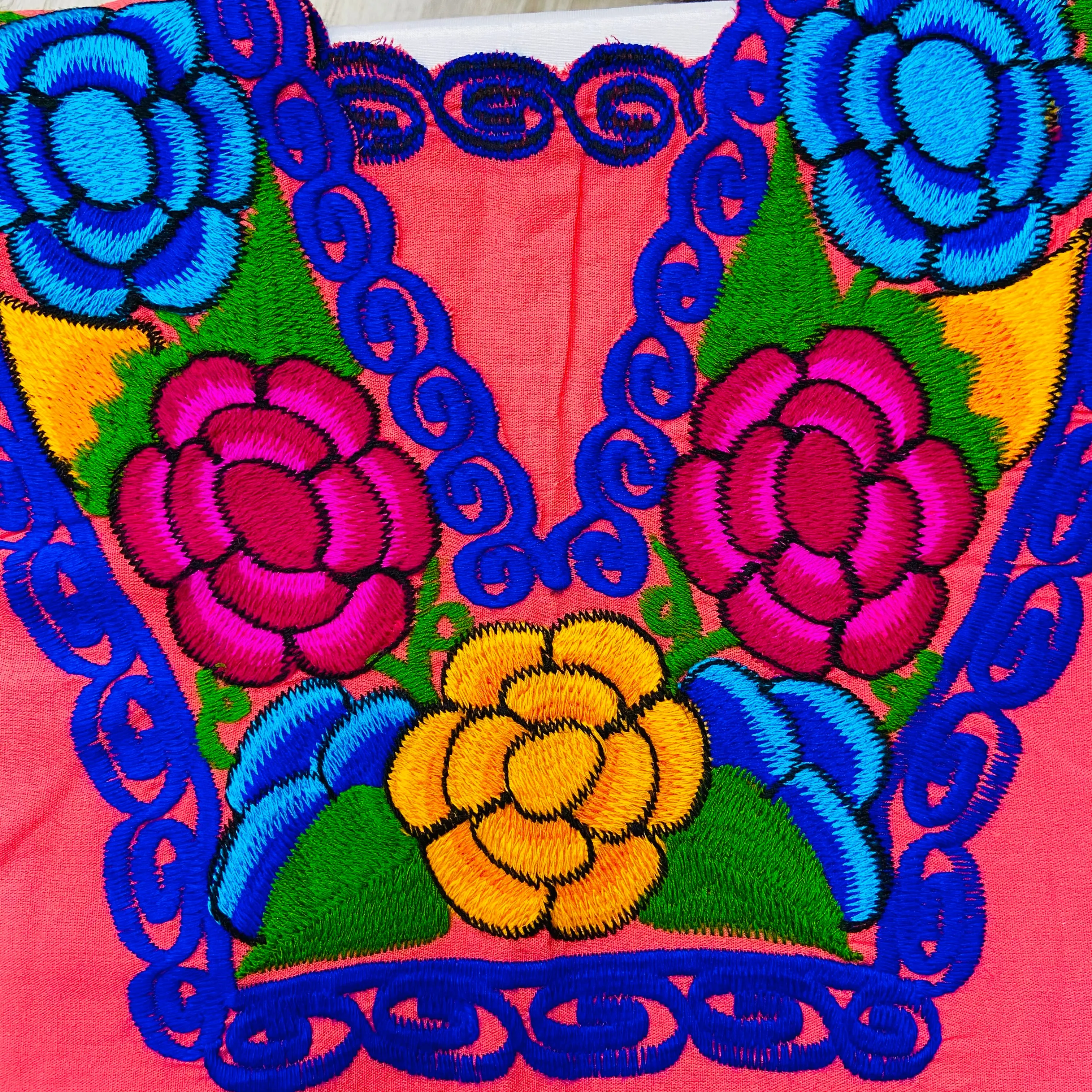 Chiapas Embroider Top- Plus Size
