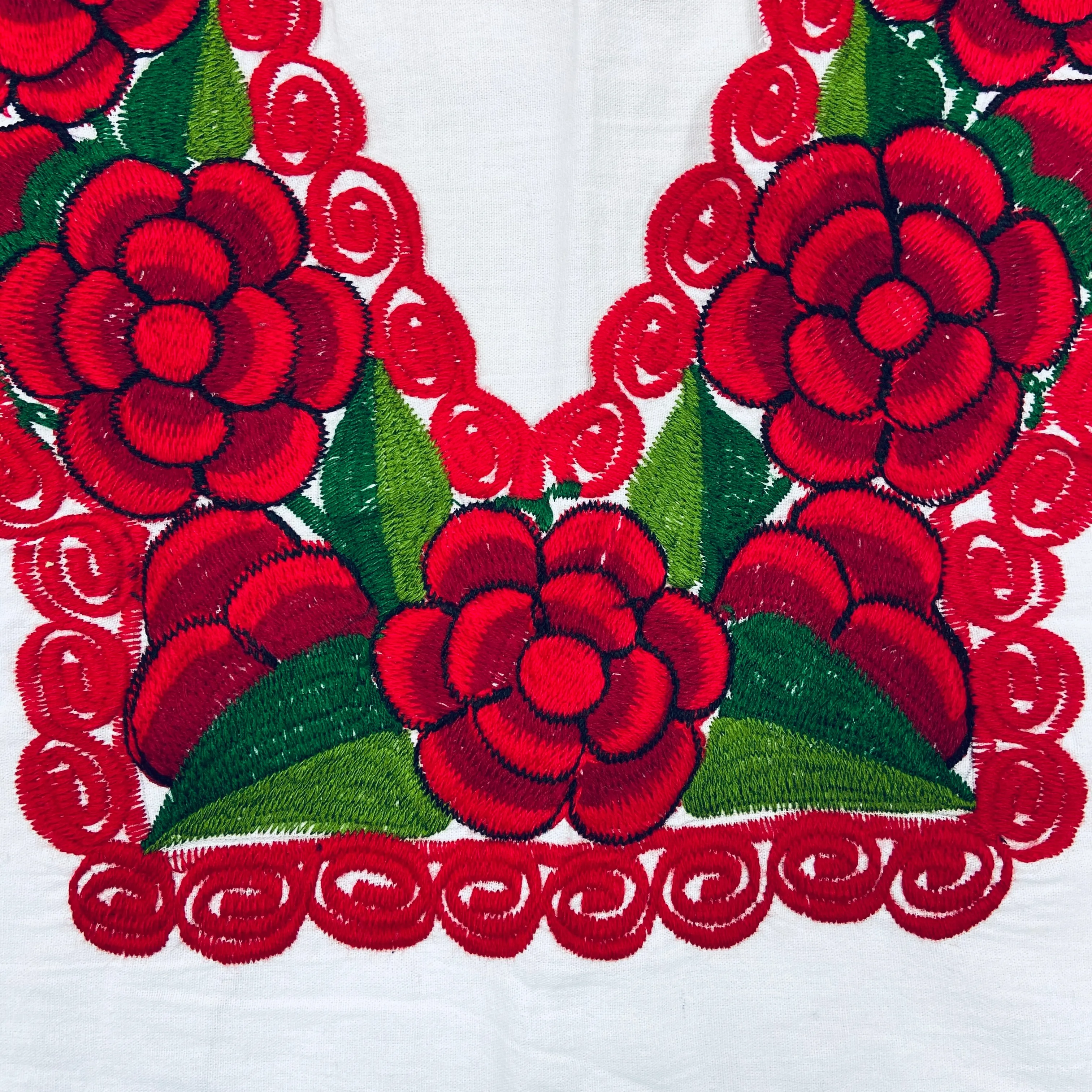 Chiapas Embroider Top- Plus Size