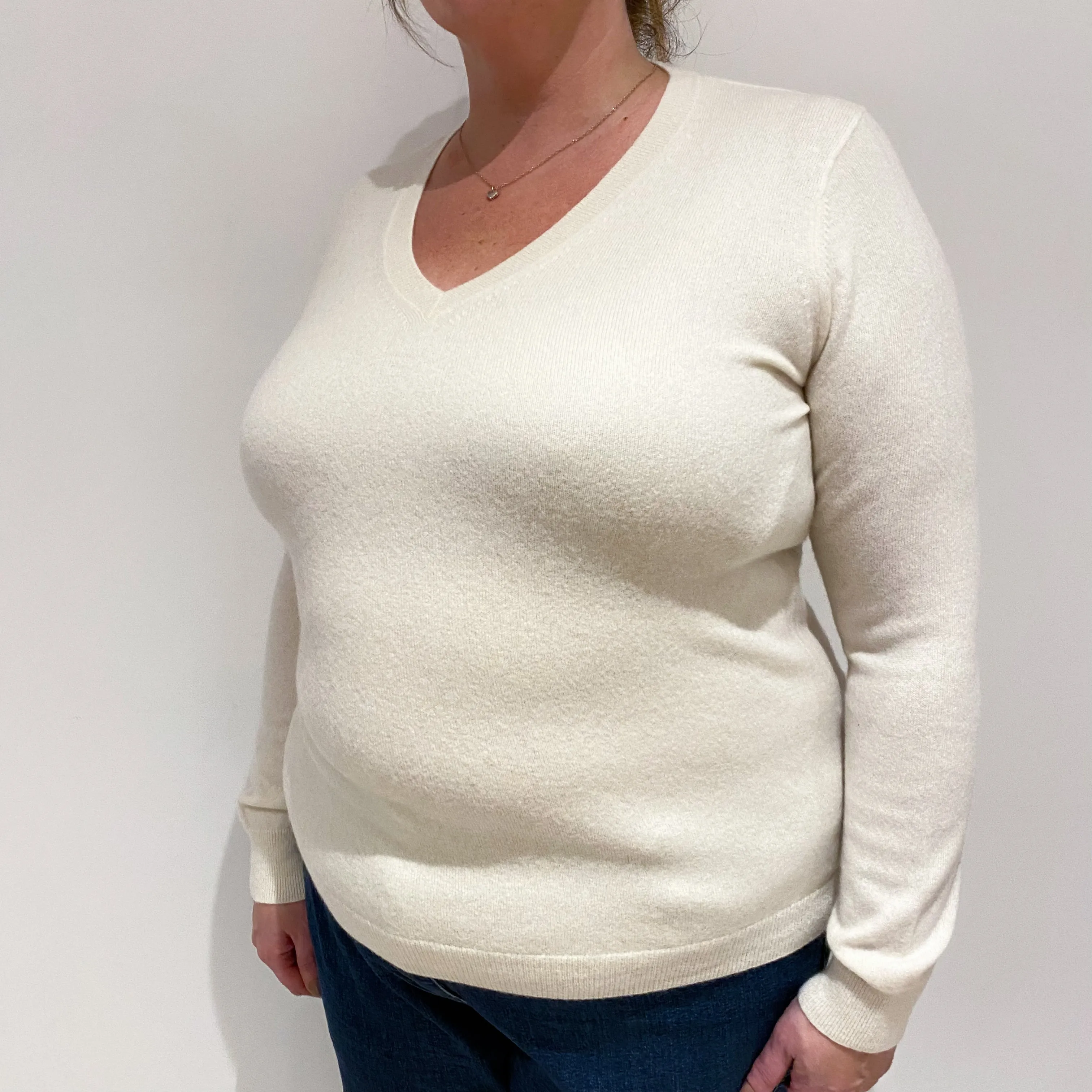 Cream Cashmere V Neck Jumper Extra Large