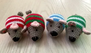 Crochet Catnip Mouse in Christmas Jumper, Cat Toy - 4 colours!