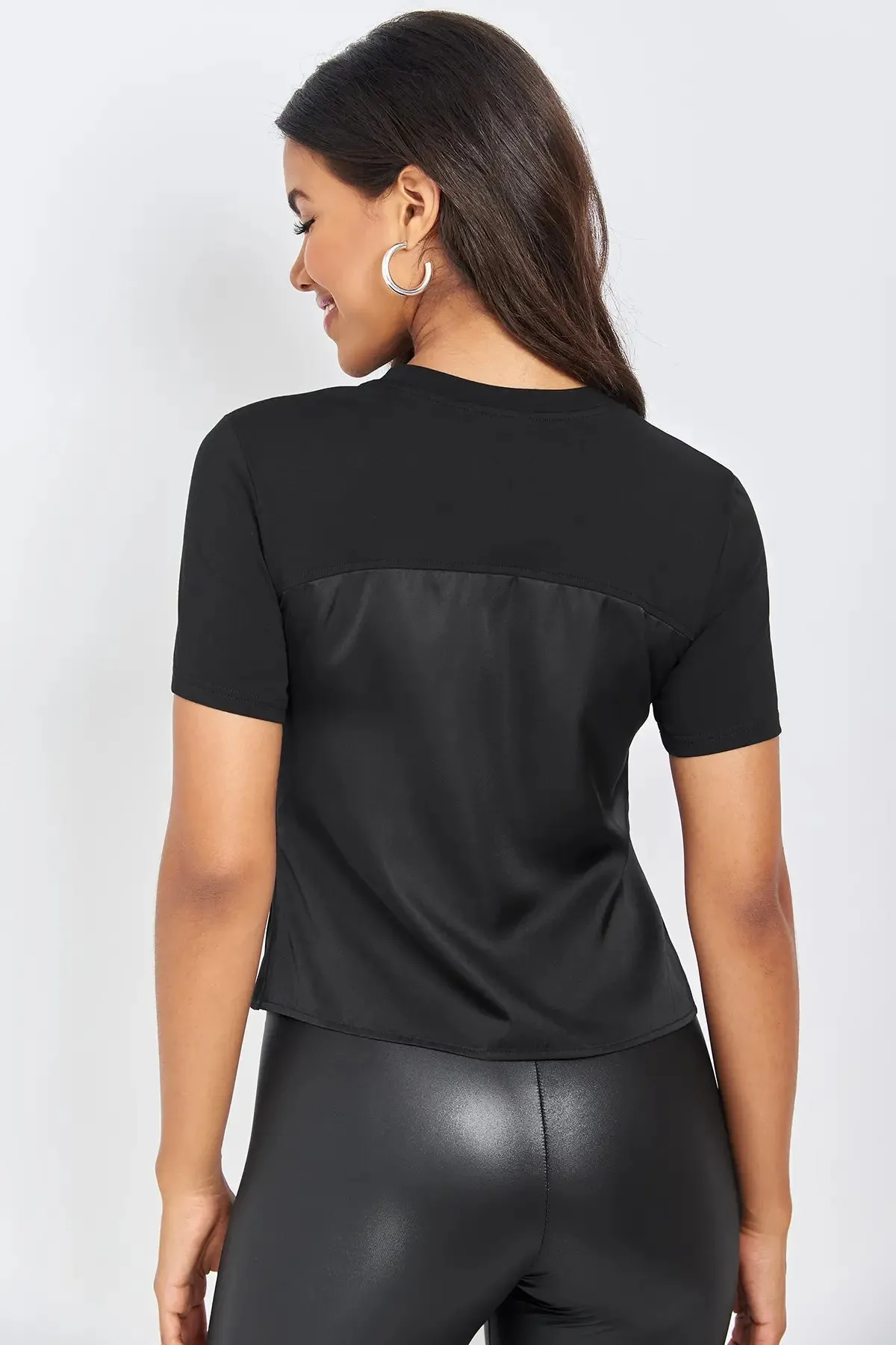 Cut Out Ruched Buckle Linked Top