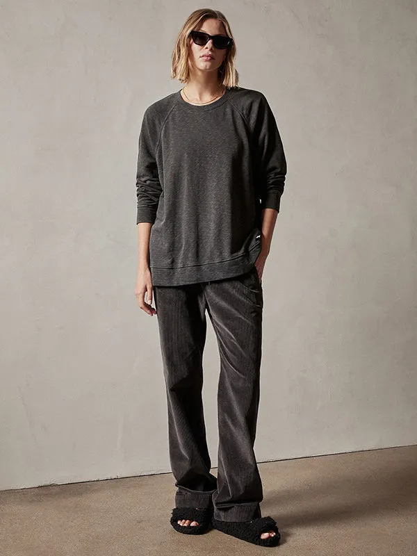 French Terry Relaxed Sweatshirt in Carbon Pigment