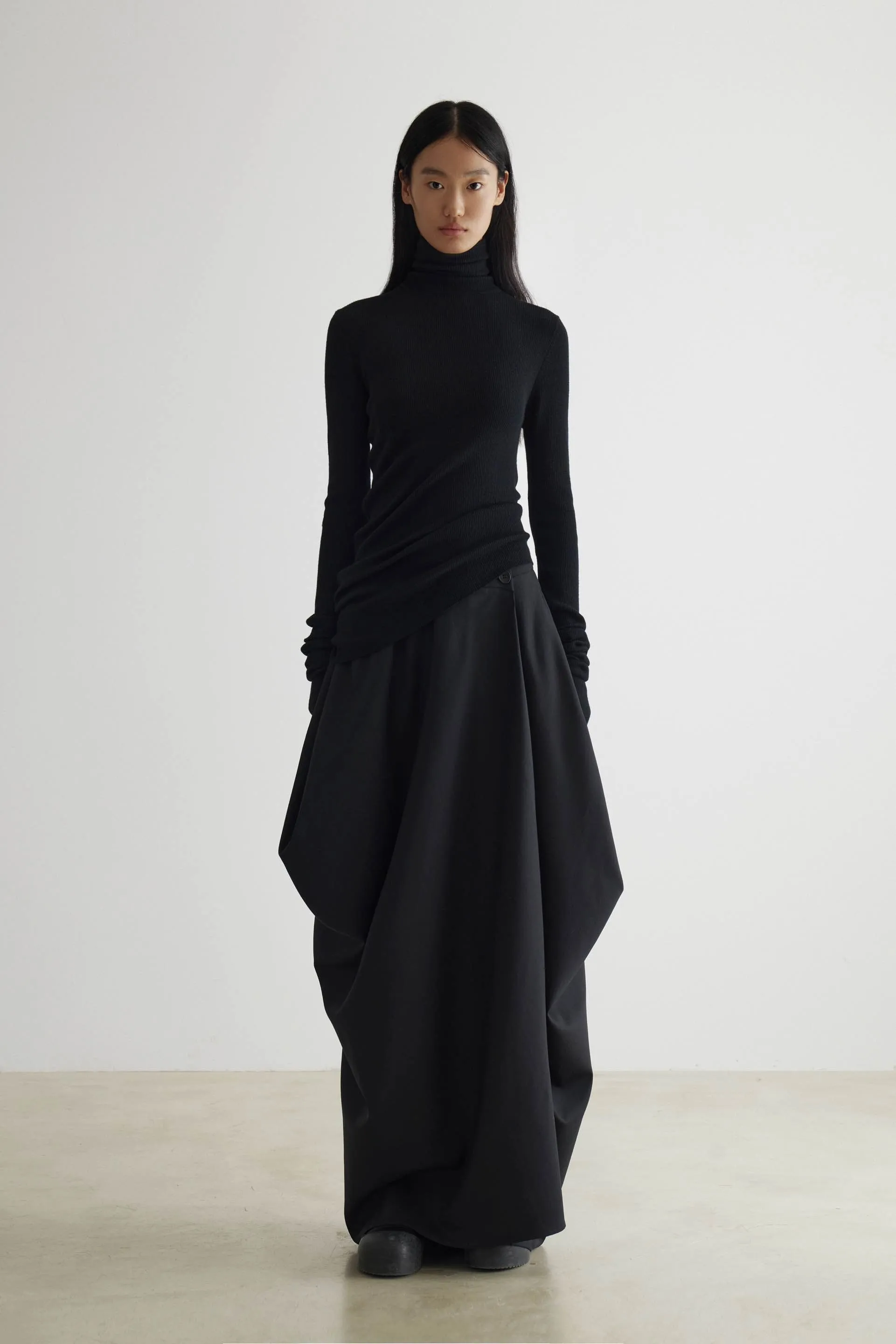 Geometric Curved Turtleneck Wool Knit Top