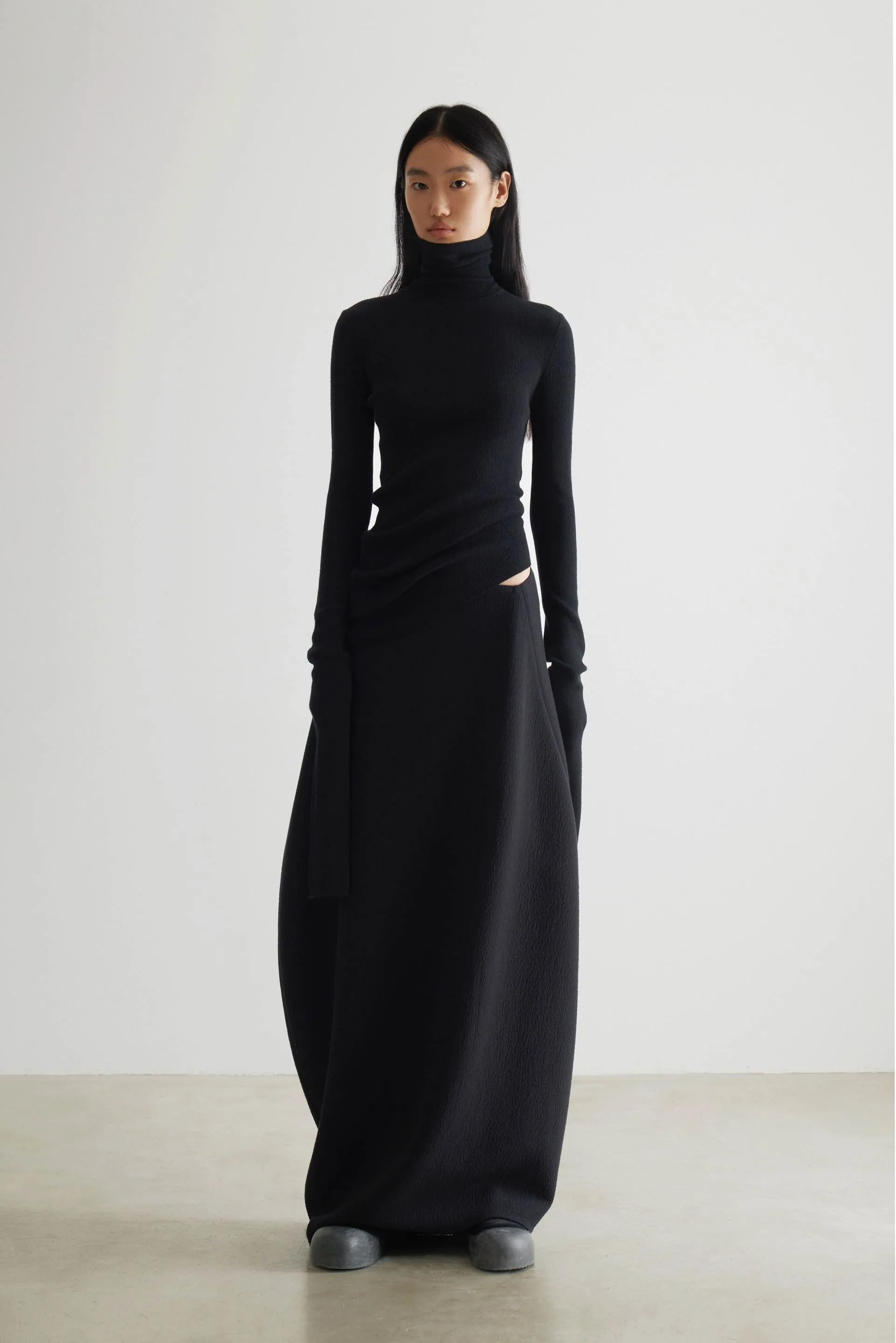 Geometric Curved Turtleneck Wool Knit Top