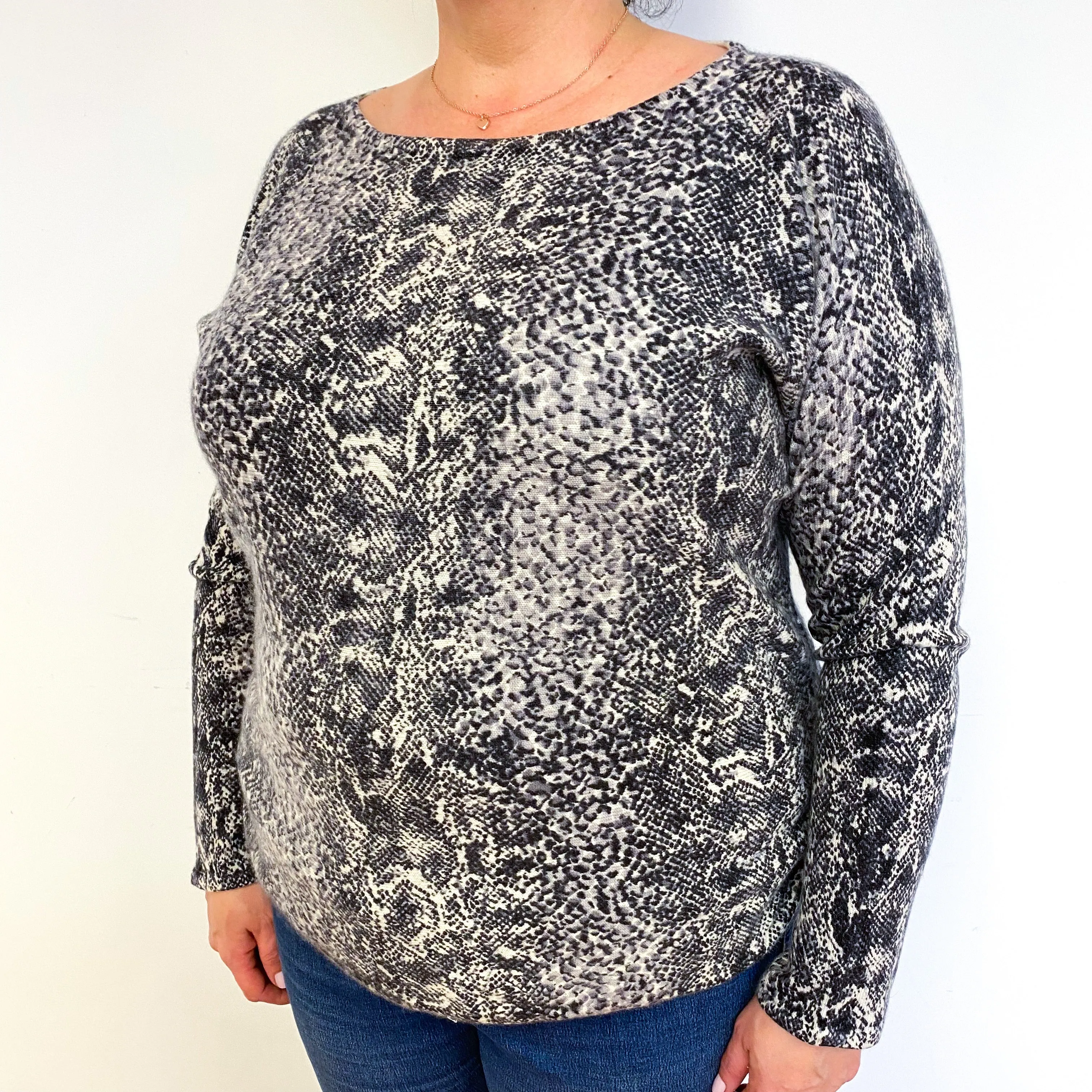 Grey Snake Print Cashmere Crew Neck Jumper Extra Large