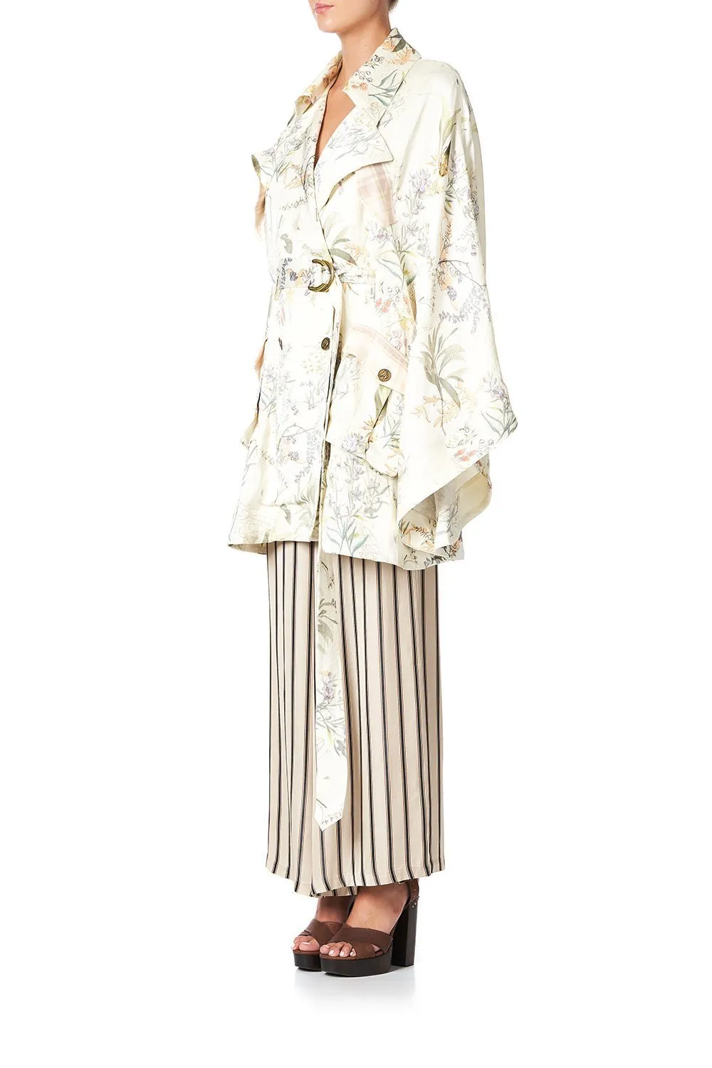 JACKET CAPE WITH PATCH POCKETS GUMNUT GATHERING