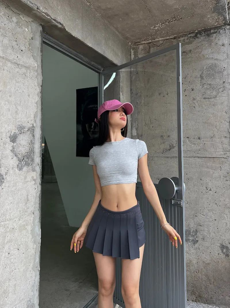 Julien Solid Color Slim Short Sleeve Backless Lace Up Cropped Top