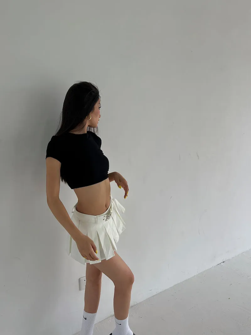 Julien Solid Color Slim Short Sleeve Backless Lace Up Cropped Top