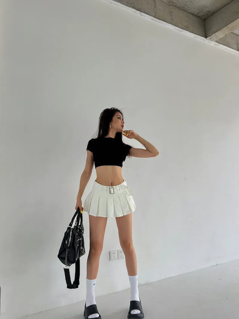 Julien Solid Color Slim Short Sleeve Backless Lace Up Cropped Top