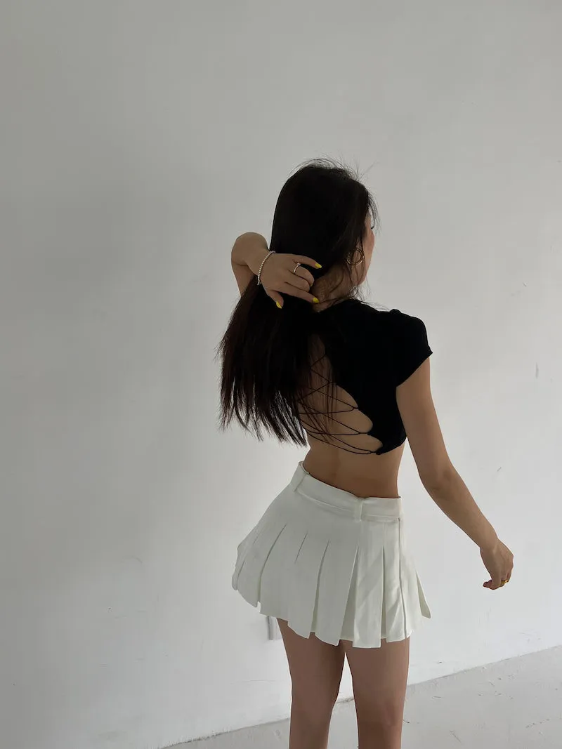 Julien Solid Color Slim Short Sleeve Backless Lace Up Cropped Top