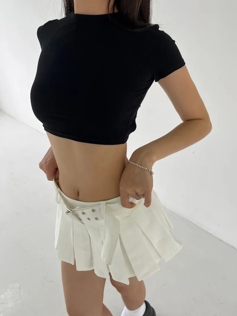 Julien Solid Color Slim Short Sleeve Backless Lace Up Cropped Top