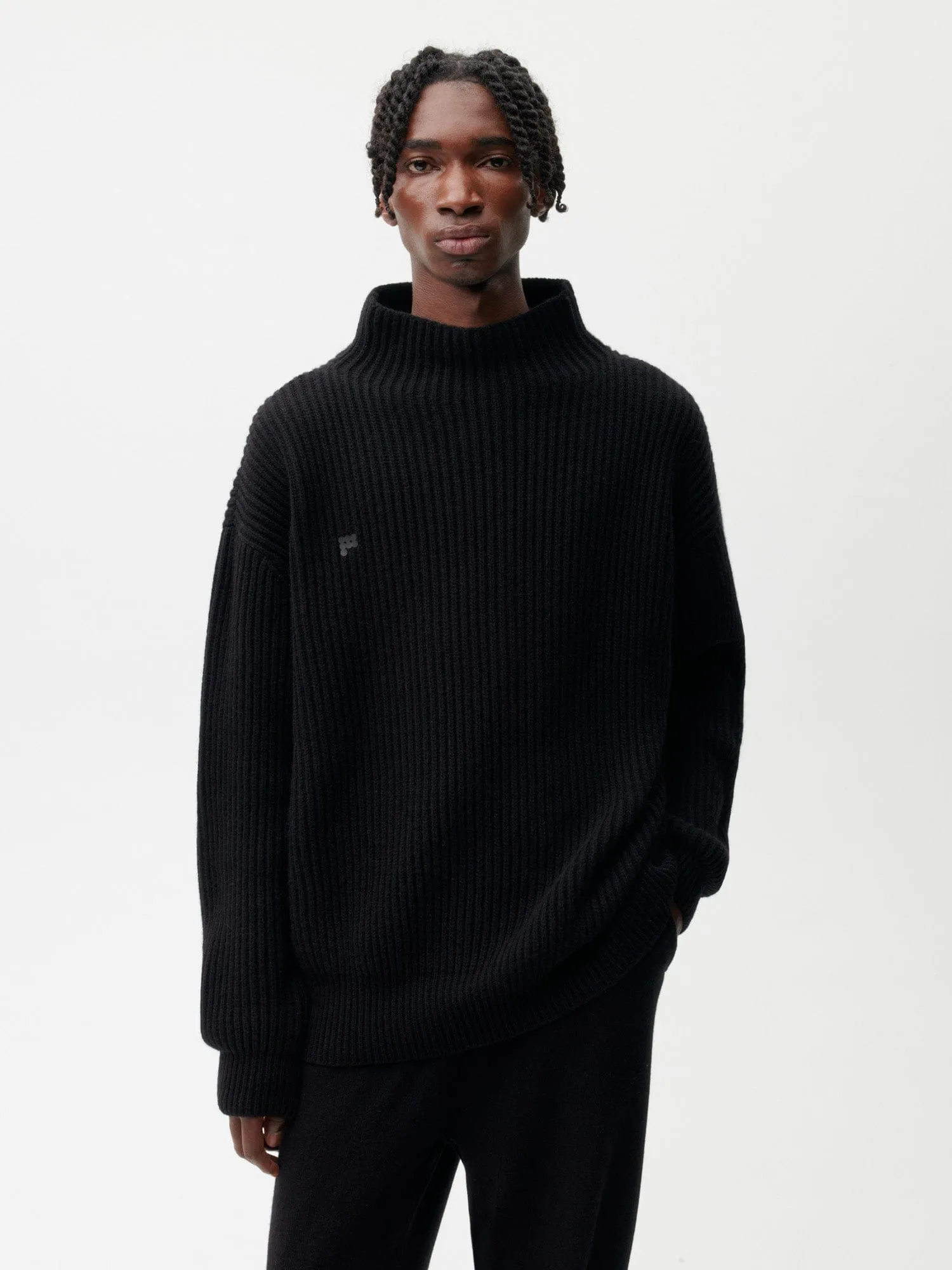 Mens Recycled Cashmere Funnel-Neck Sweater—black