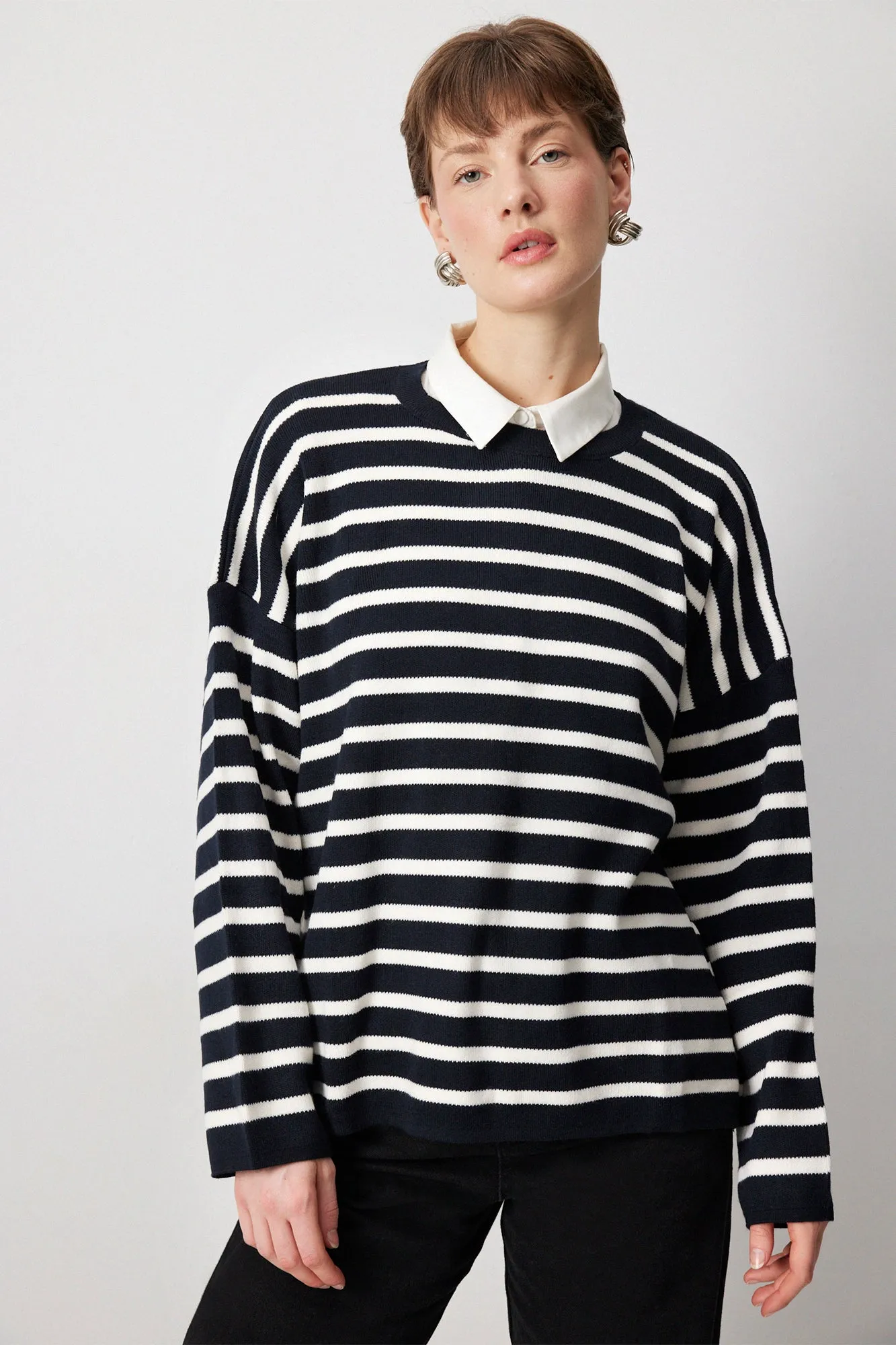 STRIPED OVERSIZE KNIT SWEATER