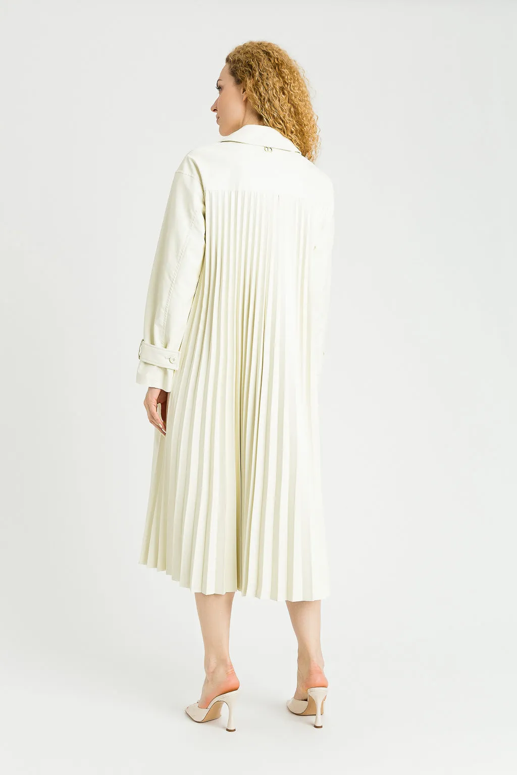 TWS-231TP2093 WHITE COAT