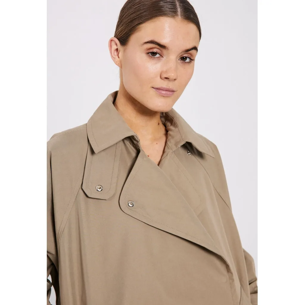 VANA short trench
