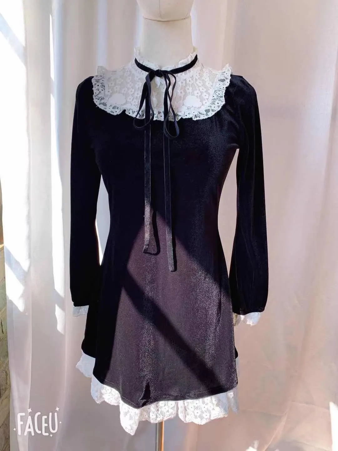 Vintage Velvet Maxi Dress for Special Occasions